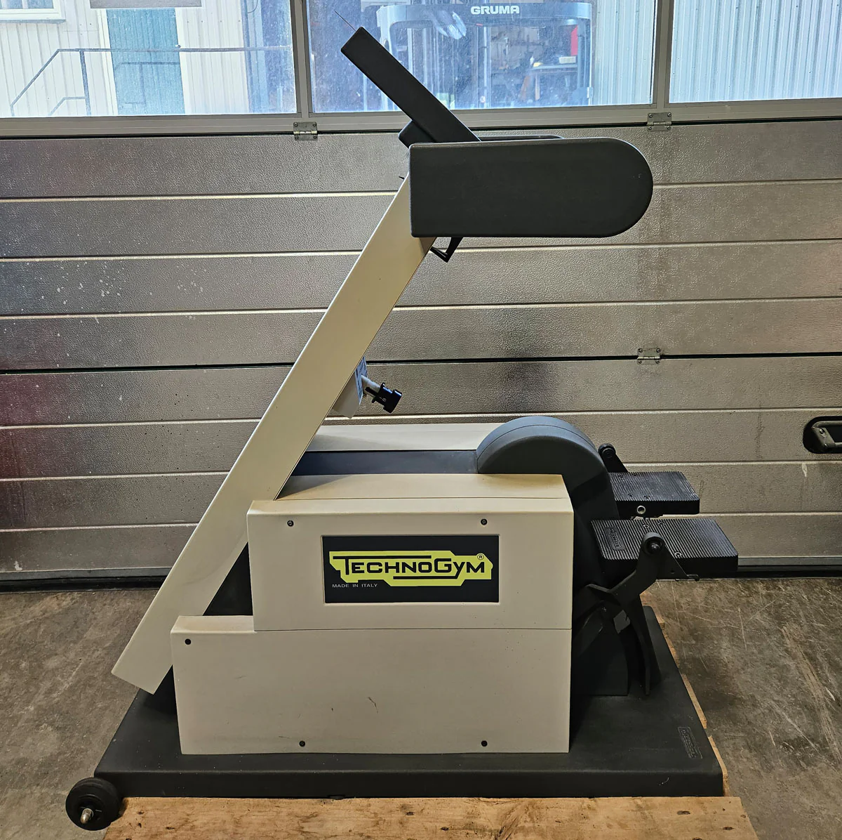 Thumb 4